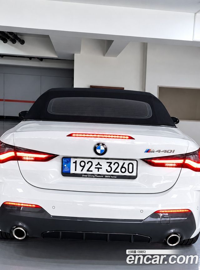 BMW 4 Series (G22) 420i M Sport Convertible 2022 — фото 16