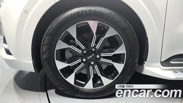 Kia Carnival (IV) Gasoline 7-Seater Hi-Limousine Signature 2023 — фото 5
