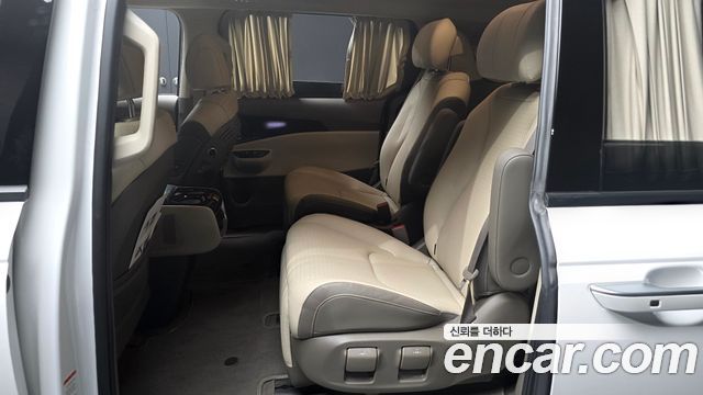 Kia Carnival (IV) Gasoline 7-Seater Hi-Limousine Signature 2023 — фото 32