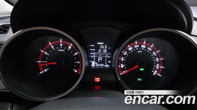 KG Mobility (SsangYong) Tivoli VX 2WD 2015 — фото 8