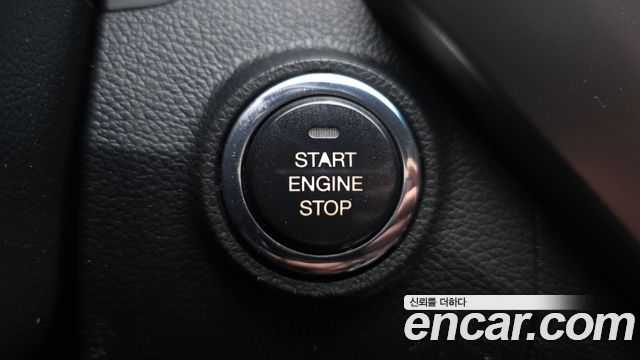 KG Mobility (SsangYong) Tivoli VX 2WD 2015 — фото 18