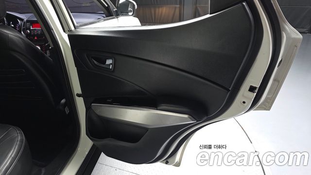 KG Mobility (SsangYong) Tivoli VX 2WD 2015 — фото 25