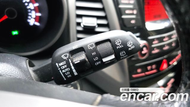KG Mobility (SsangYong) Tivoli VX 2WD 2015 — фото 28