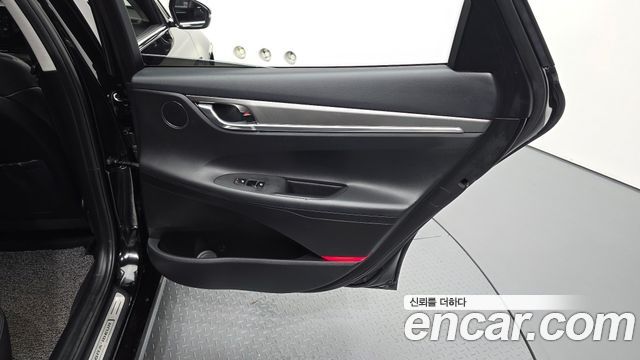 Hyundai Grandeur (IG) 2.5 Premium Choice 2021 — фото 31