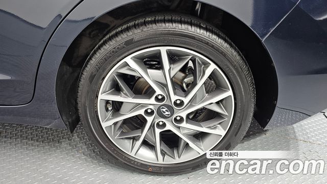 Hyundai Avante (AD) 1.6 Smart Choice 2020 — фото 21