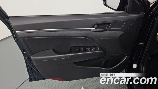 Hyundai Avante (AD) 1.6 Smart Choice 2020 — фото 24