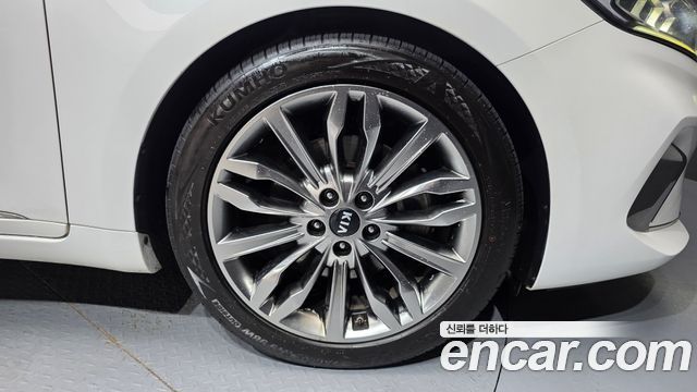 Kia K7 Premier 2.5 GDI Noblesse 2020 — фото 21