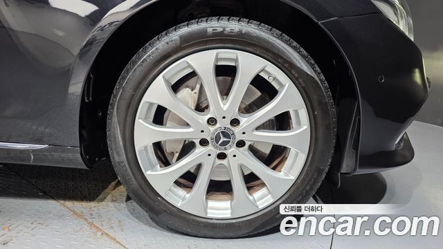 Mercedes-Benz E-Class (W213) E300 Exclusive 2019 — фото 21
