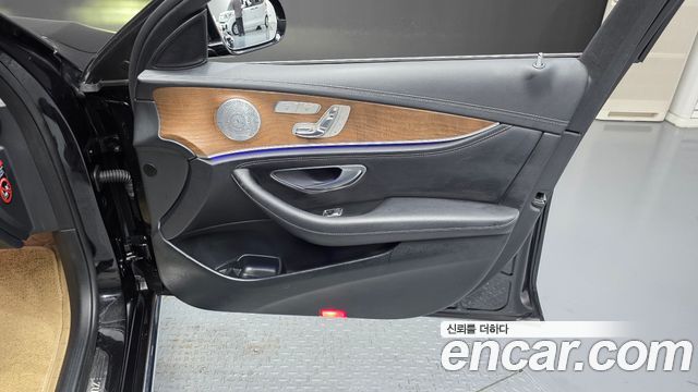 Mercedes-Benz E-Class (W213) E300 Exclusive 2019 — фото 25