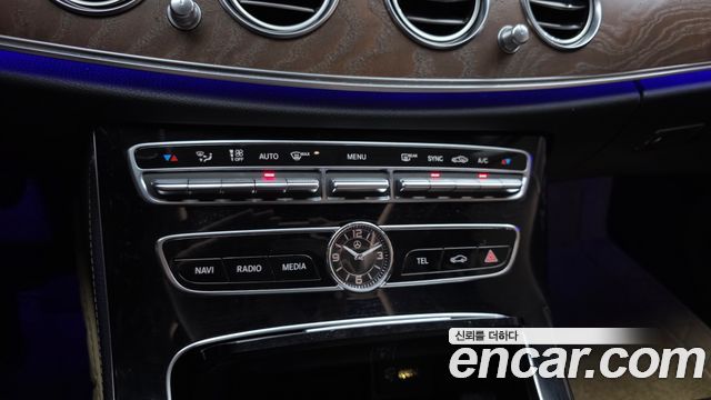 Mercedes-Benz E-Class (W213) E300 Exclusive 2019 — фото 31