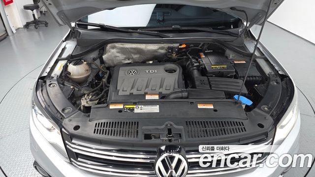 Volkswagen Tiguan 2.0 TDI Comfort 5N 2015 — фото 6