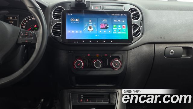 Volkswagen Tiguan 2.0 TDI Comfort 5N 2015 — фото 13