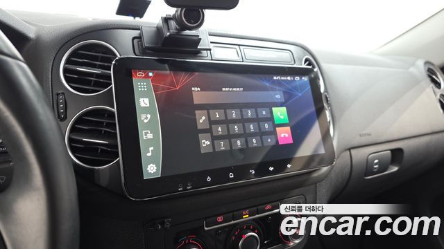 Volkswagen Tiguan 2.0 TDI Comfort 5N 2015 — фото 15