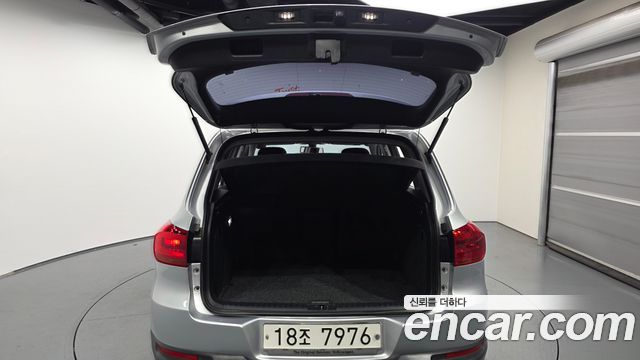 Volkswagen Tiguan 2.0 TDI Comfort 5N 2015 — фото 20