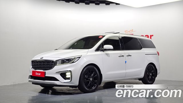Kia Carnival 9-Seater Prstige 2019 — фото 1