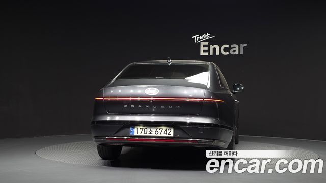 Hyundai Grandeur Hybrid (GN7) Calligraphy 2023 — фото 4