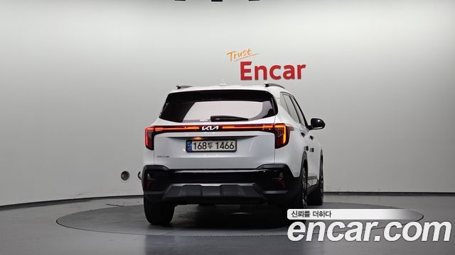 Kia Seltos Gasoline 2.0 2WD Gravity 2023 — фото 4