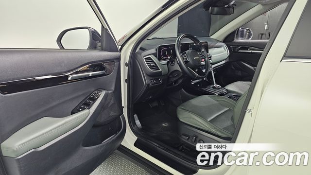 Kia Seltos Gasoline 2.0 2WD Gravity 2023 — фото 10