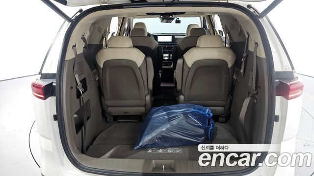 Kia Carnival (IV) Diesel 9-Seater Hi-Limousine Signature 2023 — фото 19
