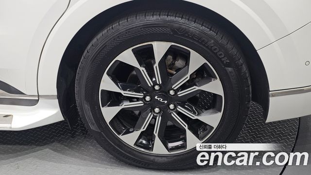 Kia Carnival (IV) Diesel 9-Seater Hi-Limousine Signature 2023 — фото 21