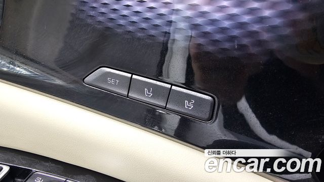 Kia Carnival (IV) Diesel 9-Seater Hi-Limousine Signature 2023 — фото 28