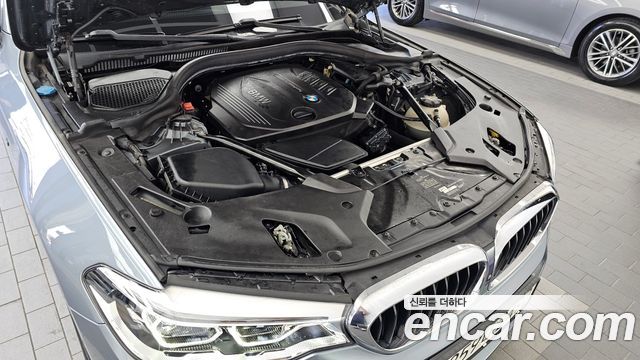 BMW 5 Series (G30) 520d xDrive M Sport Package Plus 2017 — фото 6