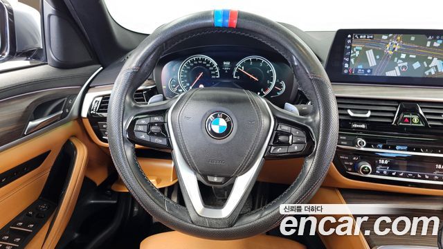 BMW 5 Series (G30) 520d xDrive M Sport Package Plus 2017 — фото 13