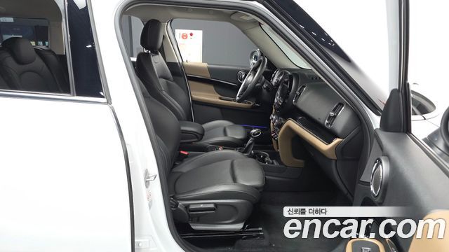 MINI Cooper Countryman Standard 2nd 2019 — фото 11