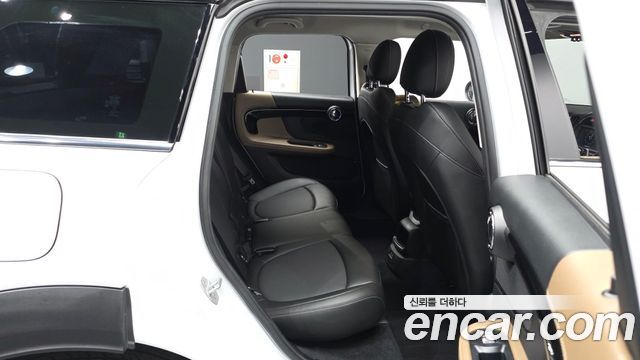 MINI Cooper Countryman Standard 2nd 2019 — фото 12