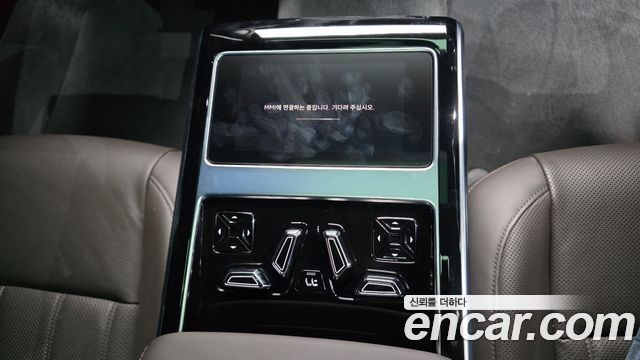 Audi A8 (D5) 55 TFSI Quattro Premium LWB 2023 — фото 18