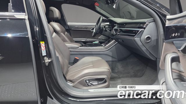 Audi A8 (D5) 55 TFSI Quattro Premium LWB 2023 — фото 26