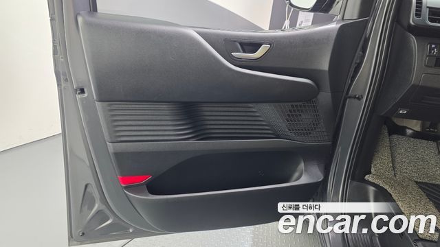 Hyundai Staria L3.5 Cargo 3-Seater Modern 2025 — фото 24