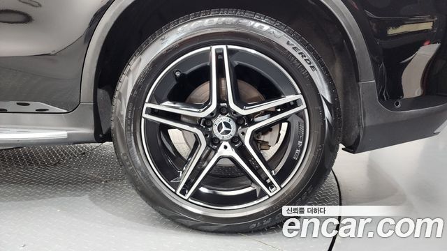 Mercedes-Benz GLC-Class (X253) GLC300 4MATIC 2022 — фото 21