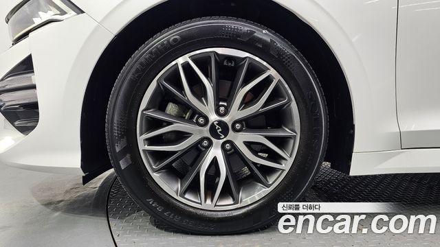 Kia K5 (III) 2.0 Prestige 2022 — фото 5