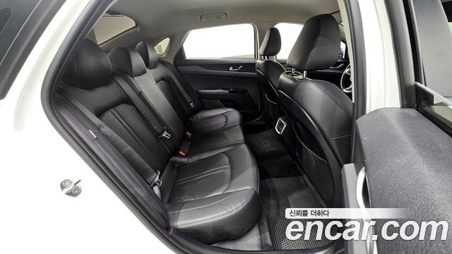 Kia K5 (III) 2.0 Prestige 2022 — фото 11