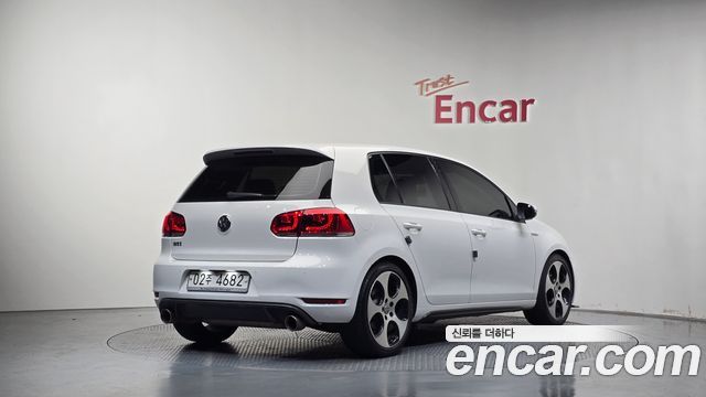 Volkswagen Golf (VI) 2.0 GTI 5Door 2011 — фото 2