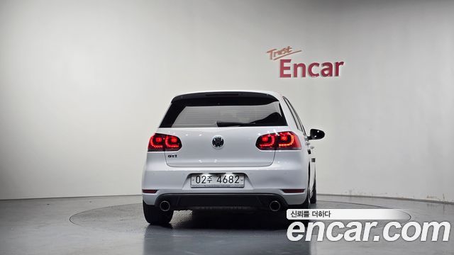 Volkswagen Golf (VI) 2.0 GTI 5Door 2011 — фото 4