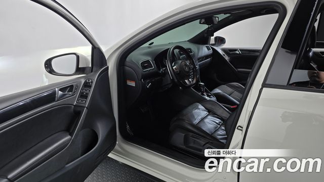 Volkswagen Golf (VI) 2.0 GTI 5Door 2011 — фото 10