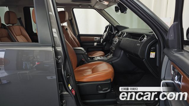 Land Rover Discovery 4 3.0 SDV6 Landmark Edition 2016 — фото 15