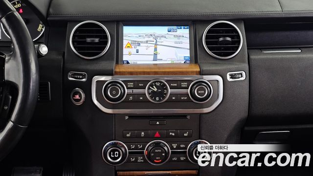 Land Rover Discovery 4 3.0 SDV6 Landmark Edition 2016 — фото 18