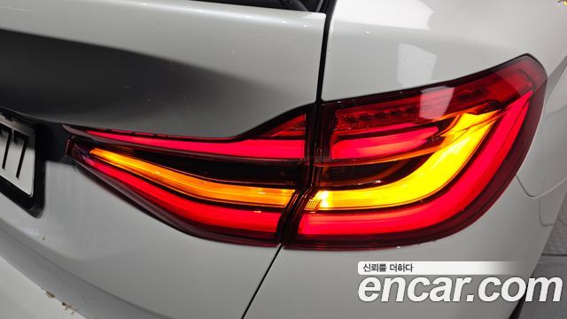 BMW 6 Series GT (G32) 630i xDrive M Sport 2024 — фото 29