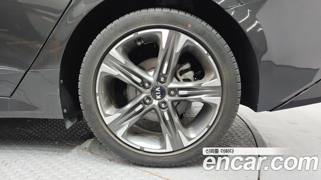 Kia K5 (III) 2.0 Prestige 2021 — фото 21