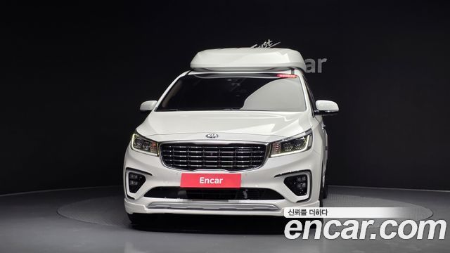 Kia Carnival 9-Seater Hi-Limousine Noblesse Special 2020 — фото 3