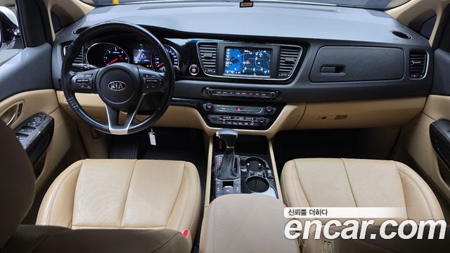 Kia Carnival 9-Seater Hi-Limousine Noblesse Special 2020 — фото 7