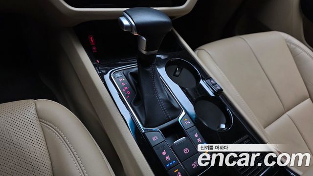 Kia Carnival 9-Seater Hi-Limousine Noblesse Special 2020 — фото 9