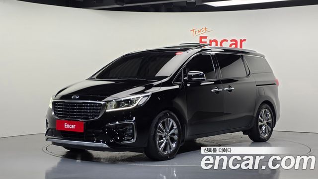Kia Carnival 9-Seater Prstige 2020 — фото 1