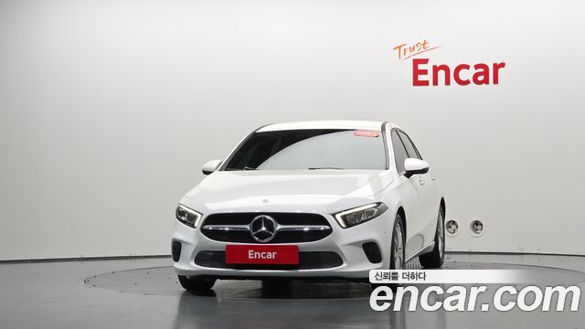 Mercedes-Benz A-Class (W177) A220 Hatchback 2020 — фото 3