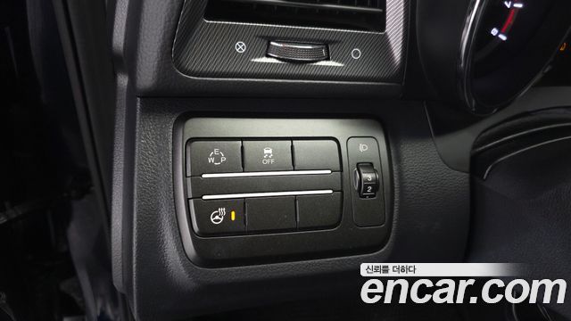 KG Mobility (SsangYong) Tivoli LX 2WD 2017 — фото 19