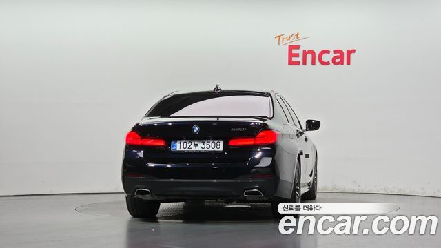 BMW 5 Series (G30) 520i M Sport 2022 — фото 4