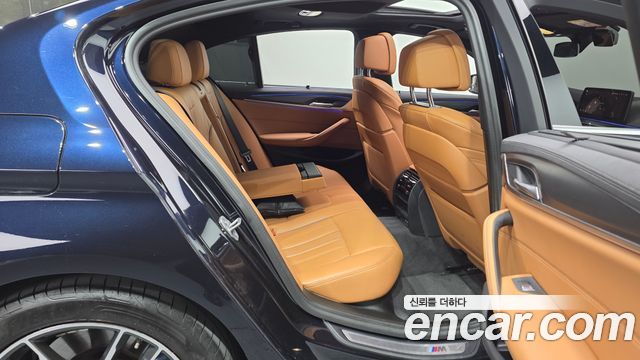 BMW 5 Series (G30) 520i M Sport 2022 — фото 15